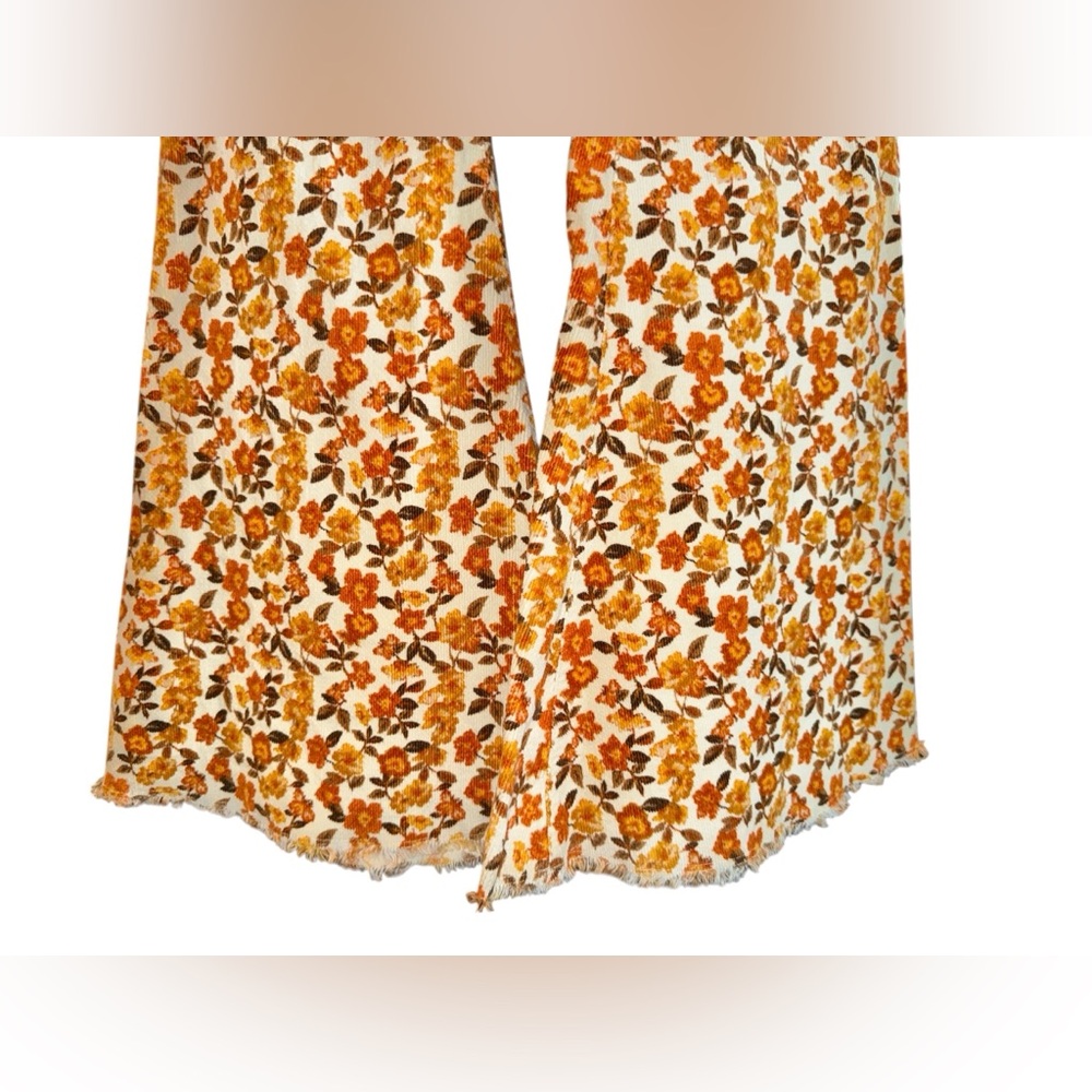 Versona “Lainey Wilson Inspired” Floral Micro Corduroy Bell Bottoms, Size 16L - Picture 3 of 4